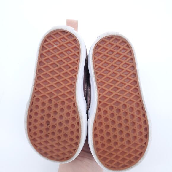 Vans Toddler Girl Metallic Rose Gold Slip-On Skater Shoe With Side Closure| 5T - Picture 6 of 10